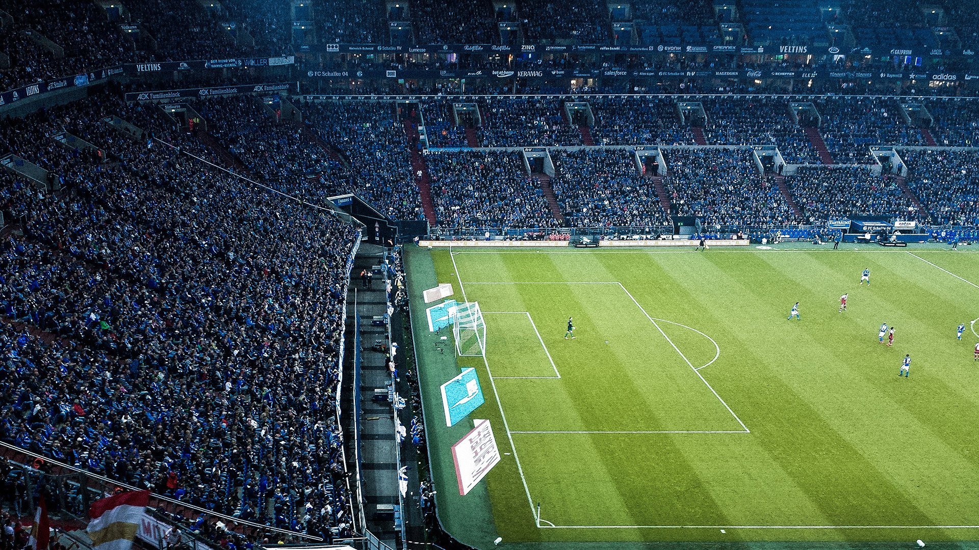 阿森纳踏平洪都拉斯，卢卡库在欧冠淘汰赛接管比赛，足球世界里的降维打击