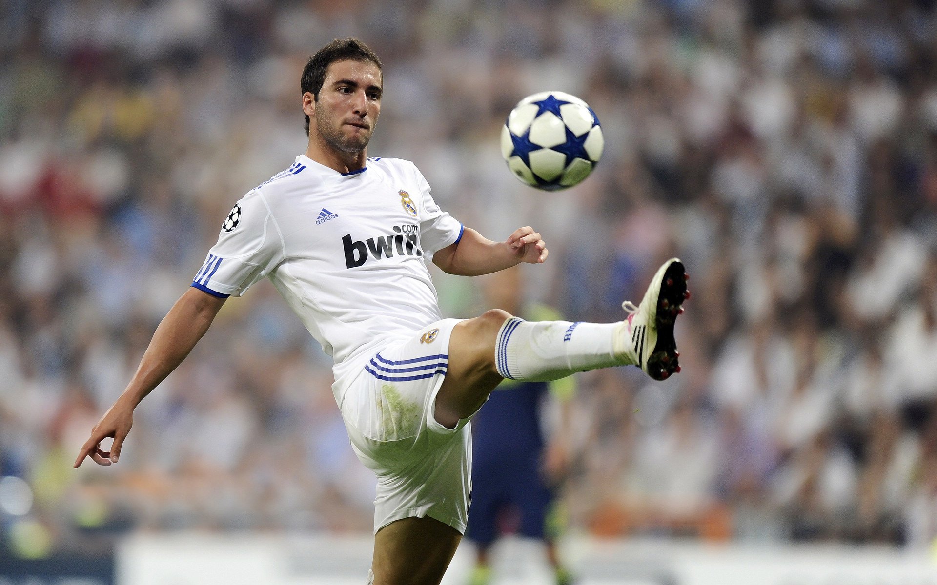 巴尔韦德爆发,瑞士掀翻亚特兰大,当巨人杀手撕下伪神的面具